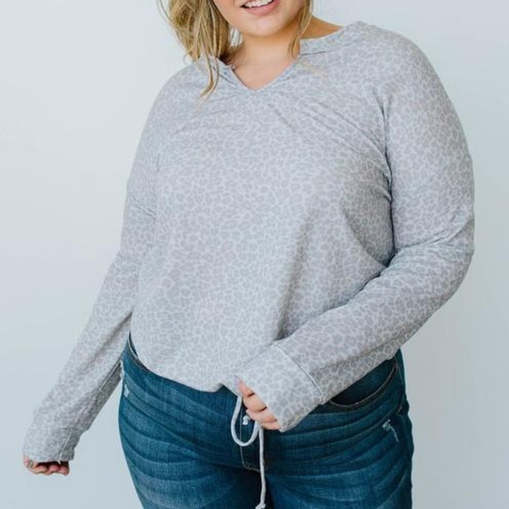 Incognito Lounge Top